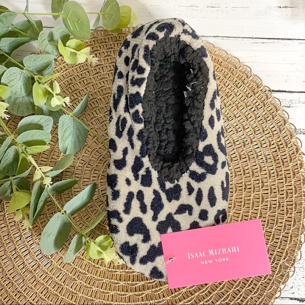 Isaac Mizrahi | Leopard Print Slippers Medium NWT Fleece Lined Cozy House Shoes - Picture 4 of 8